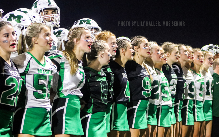 Cheerleaders together